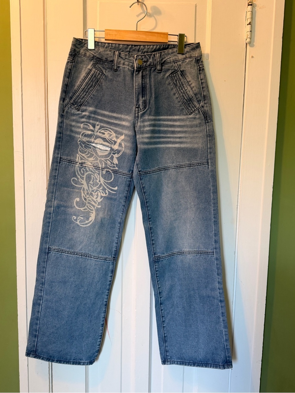 Blue Women’s Straight-Leg Jeans with Faded Graphic